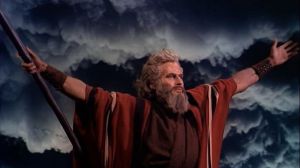 800px-Charlton_Heston_in_The_Ten_Commandments_film_trailer